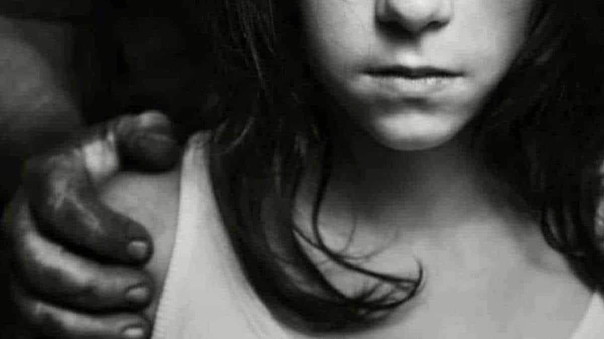 ICBF entrega niña a su padre, a quien acusan de abuso sexual