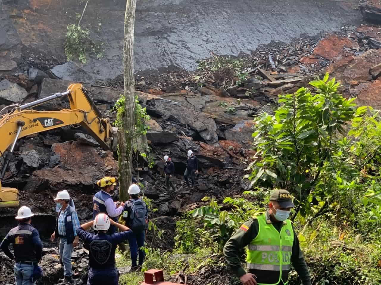 Denuncian inseguridad en la obra que sepultó a un obrero en Pereira.