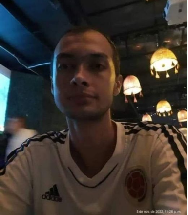 Familia busca a joven desaparecido.