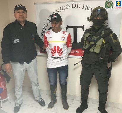 A prisión por atacar con un arma cortopunzante a su excompañera sentimental.