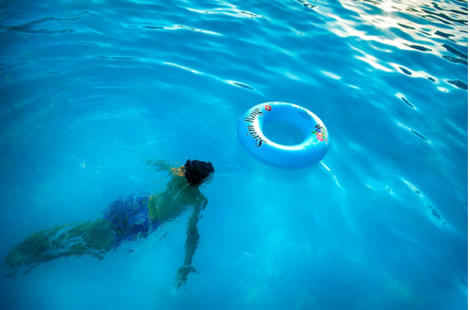 Niño de 5 añitos falleció ahogado en piscina.