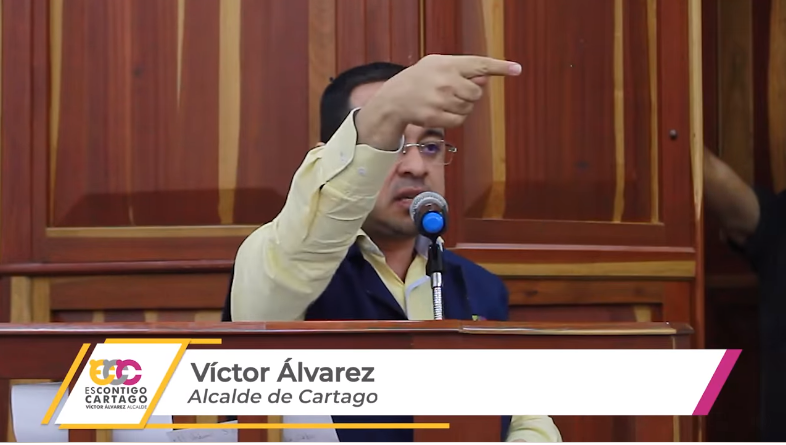 Es con argumentos, no con politiquería.