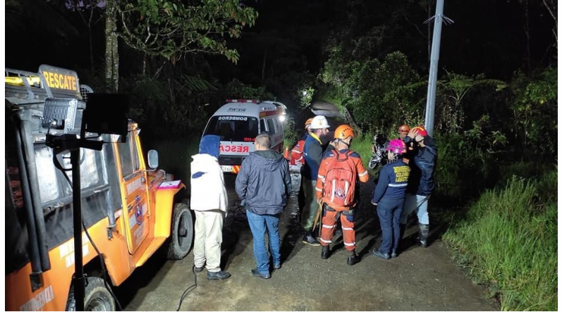36 personas rescatadas en emergencia en Santa Rosa.