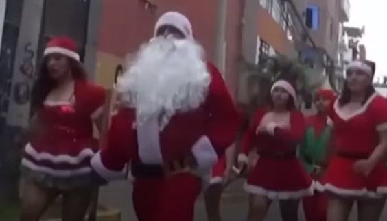 Policías se disfrazaron de Papá y Mamá Noel, para desmantelar una banda.