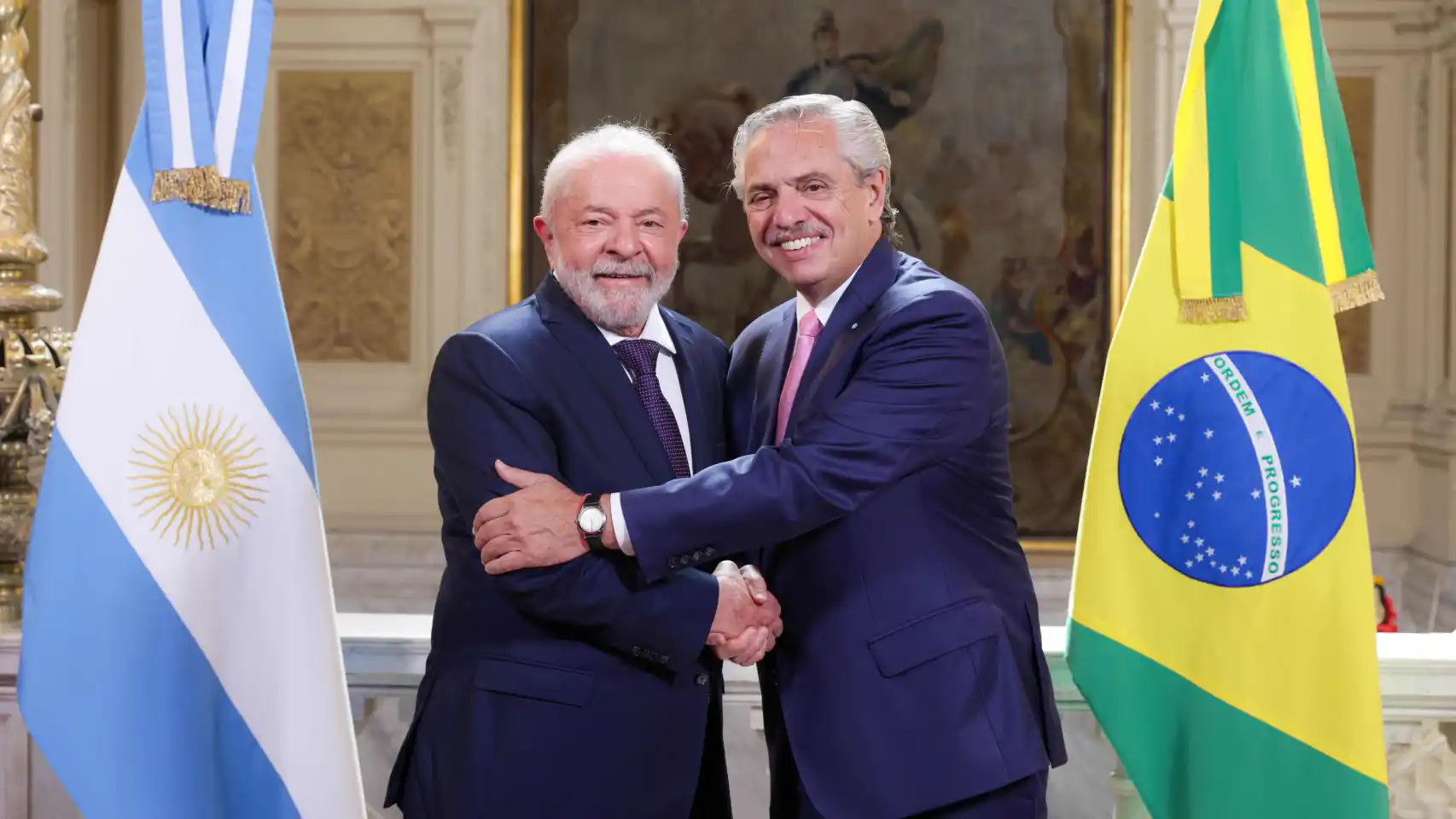 Presidentes de Argentina y Brasil proponen "Sur", la moneda común.