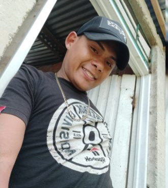 Le alcanzó a enviar un mensaje a su familia antes de ser asesinado.