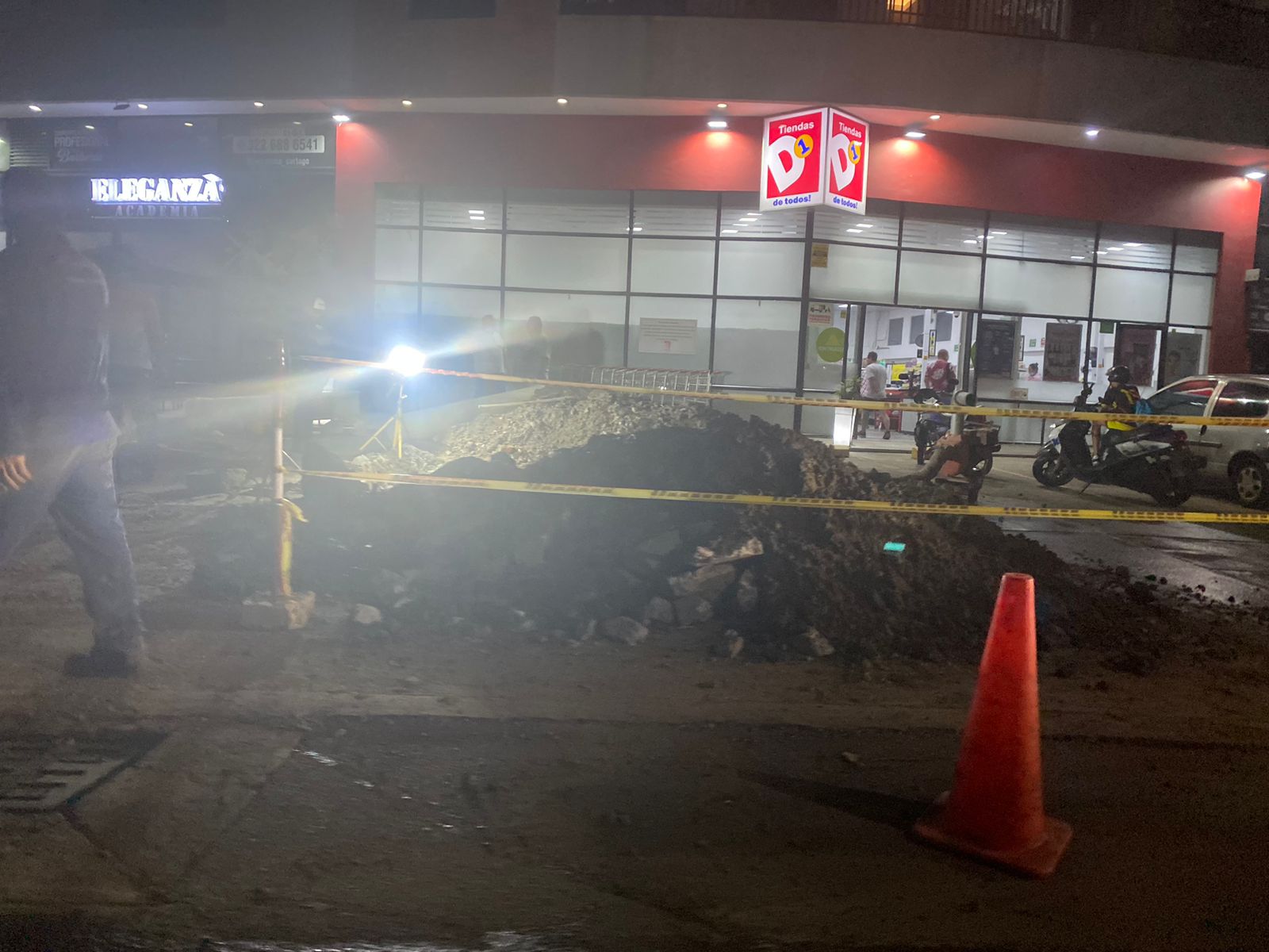 Les Contamos a qué hora restablecen el suministro de agua en la comuna 7 de Cartago.