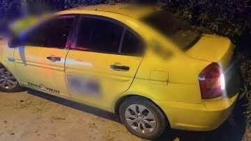 Trató de evadir el retén porque llevaba un cadáver en el taxi.