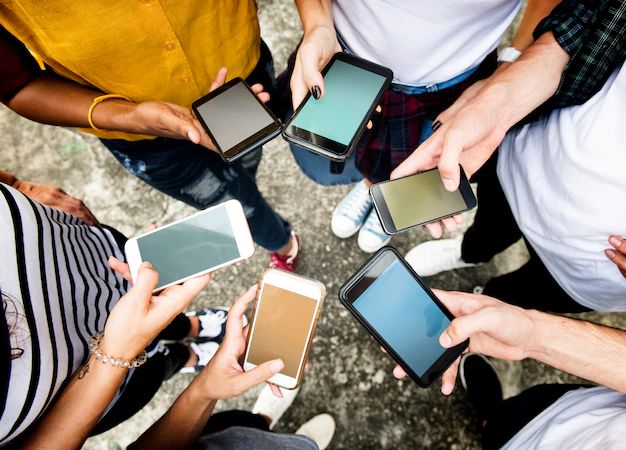 Con engaños se robó 15 celulares de un colegio en Cali.