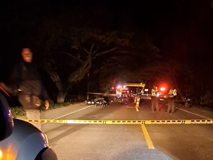 Tragedia en la carretera: al menos cuatro fallecidos por accidente de motos al sur del Valle.