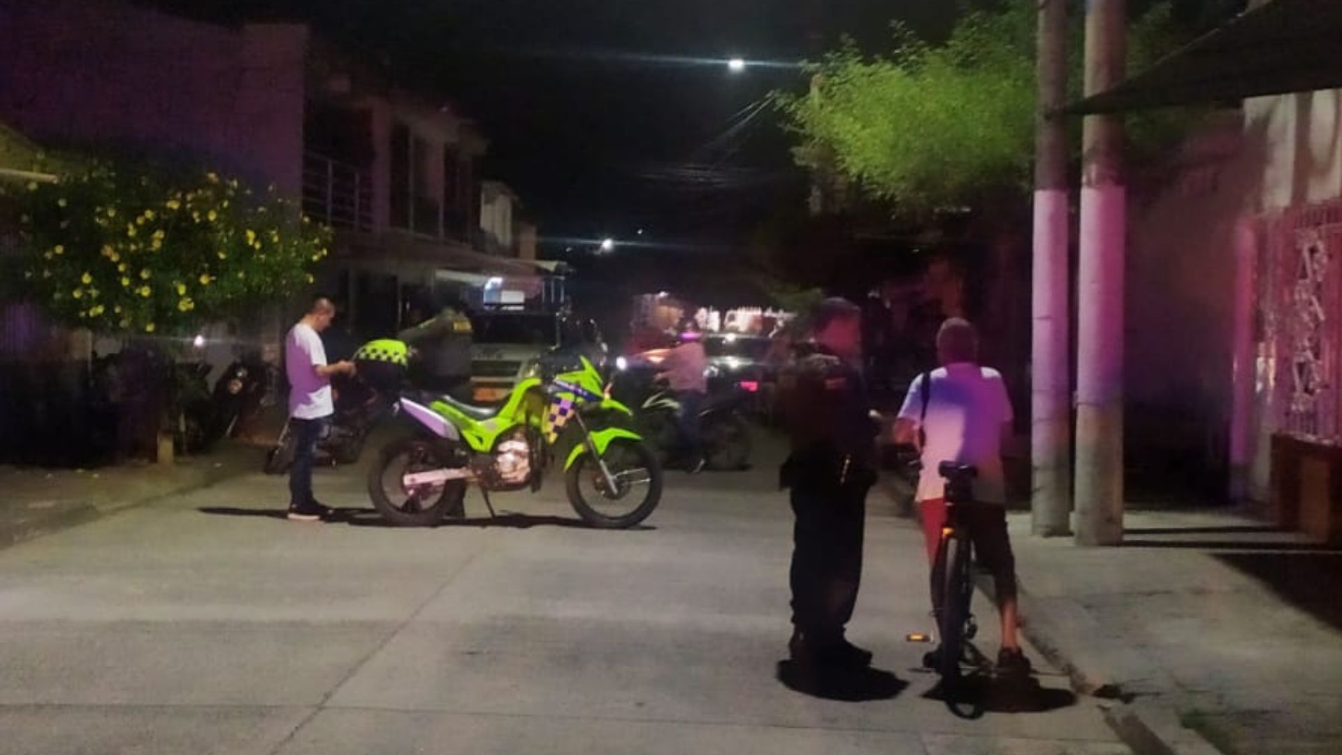 Un muerto y un bebé herido deja atentado en Cartago
