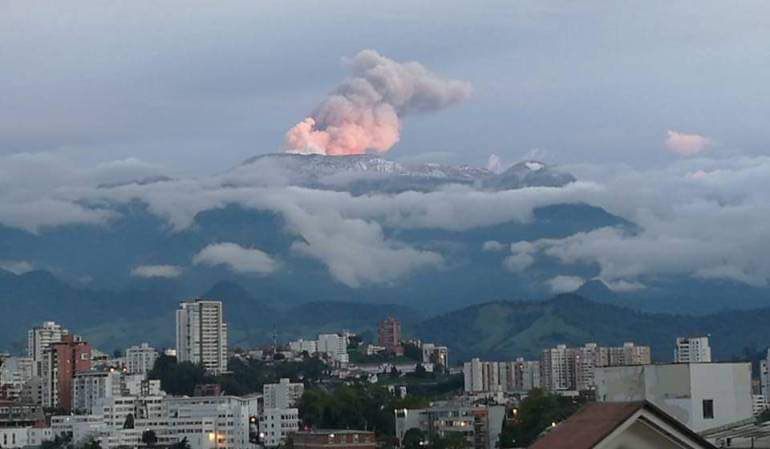 Tolima en alerta roja ante posible erupción del Volcán Nevado del Ruiz