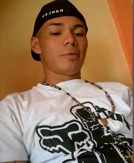 Joven motociclista asesinado en la vía Quimbaya-Alcalá.