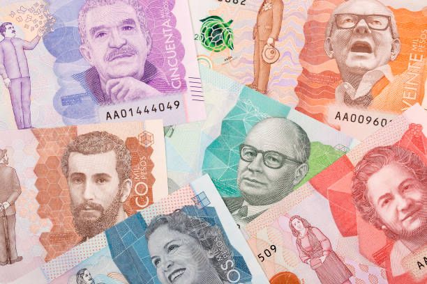 Golpe bajo a los "Gota a gota" el gobierno prestará dinero con poco interés.