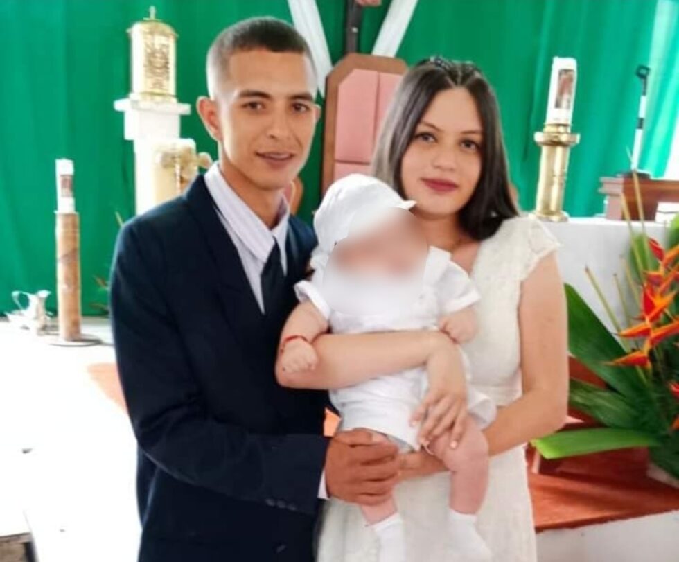 La fatal historia de una pareja que dejó solo a su bebé de un año.