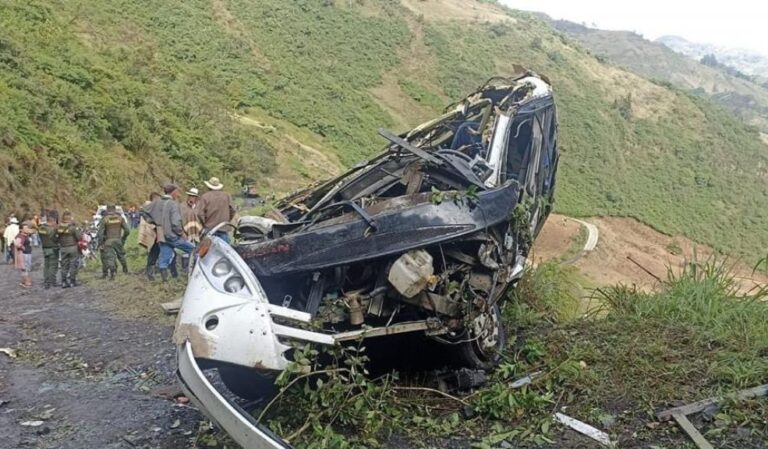 ¡Dolor! Tres Pequeños Niños Murieron en Impresionante Accidente de Ruta Escolar.