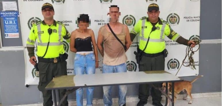 ¡Se hizo justicia! Capturan a dos personas que estaban arrastrando un perrito desde una moto.