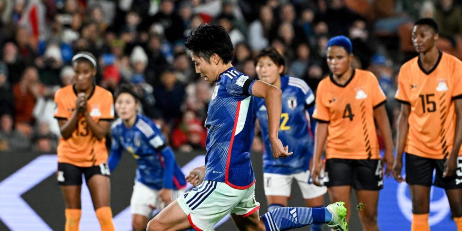 Japón golea con autoridad en su debut en el Mundial Femenino