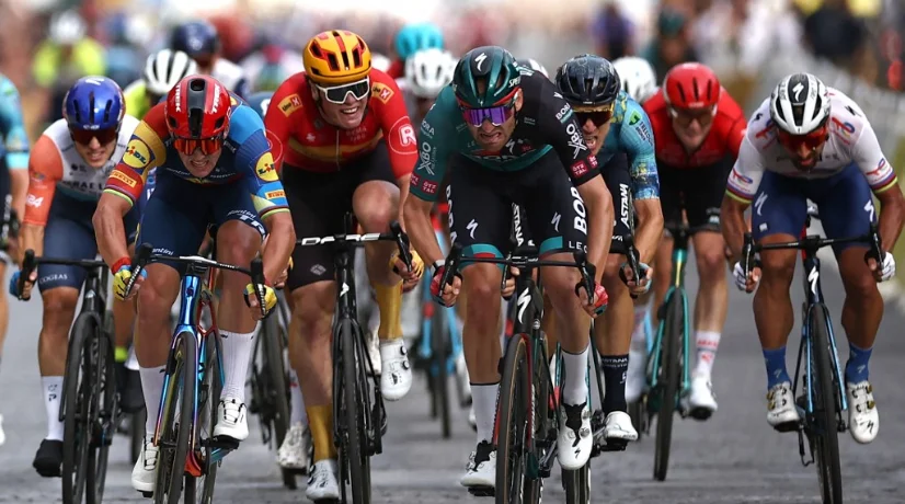 Jonas Vingegaard triunfa como campeón del Tour de Francia 2023