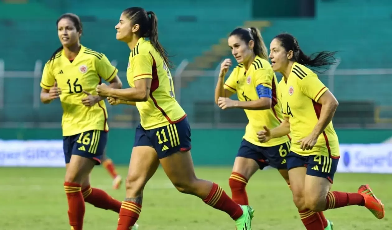 Conflicto y Lesiones Opacan la Preparación de la Selección Colombiana para el Mundial Femenino.