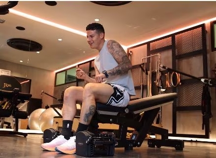 James Rodríguez: el camino incierto de una estrella en la encrucijada.