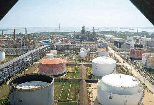 La industria petrolera colombiana enfrenta desafíos en 2023: Regalías y exportaciones en análisis.