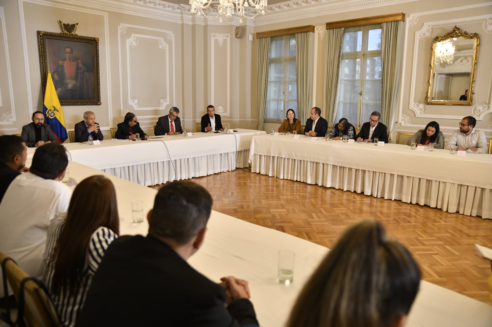 Gobierno Nacional revisará tarifa diferencial en el combustible para taxistas