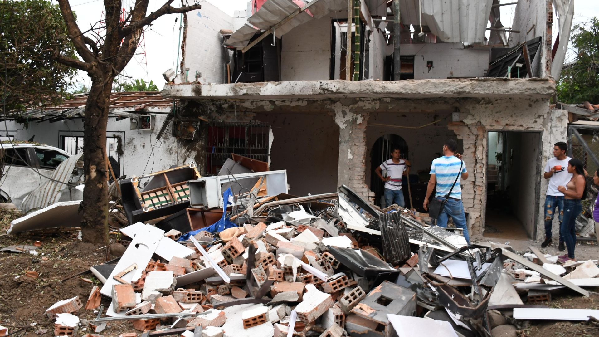 Carro bomba en Potrerito: Anuncian bonos de arriendo
