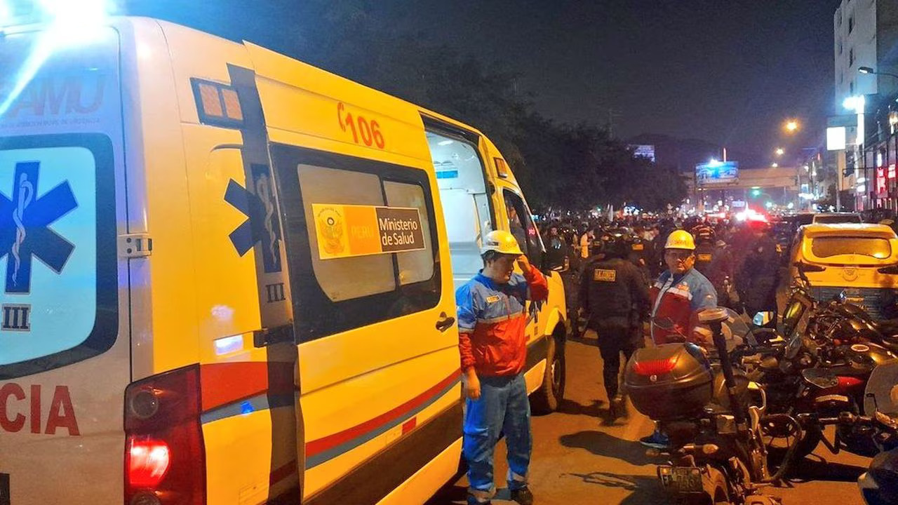 Explosión en discoteca de San Juan de Lurigancho: 15 heridos en posible atentado relacionado con extorsión