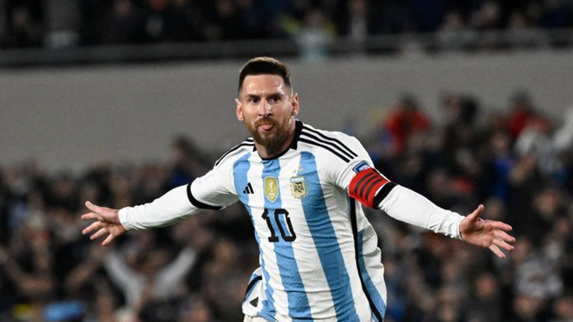 Lionel Messi brilla en Eliminatorias Sudamericanas y alcanza marca de James Rodríguez
