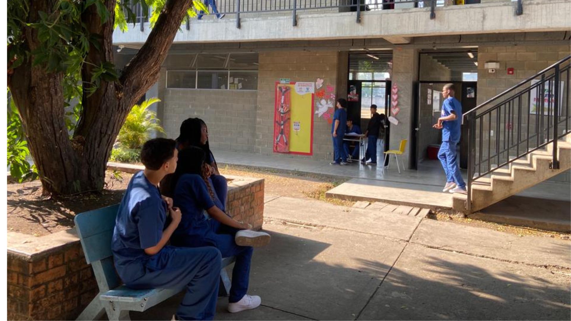 'Colegio 10' en El Cerrito: Transformación Educativa para 850+ Estudiantes