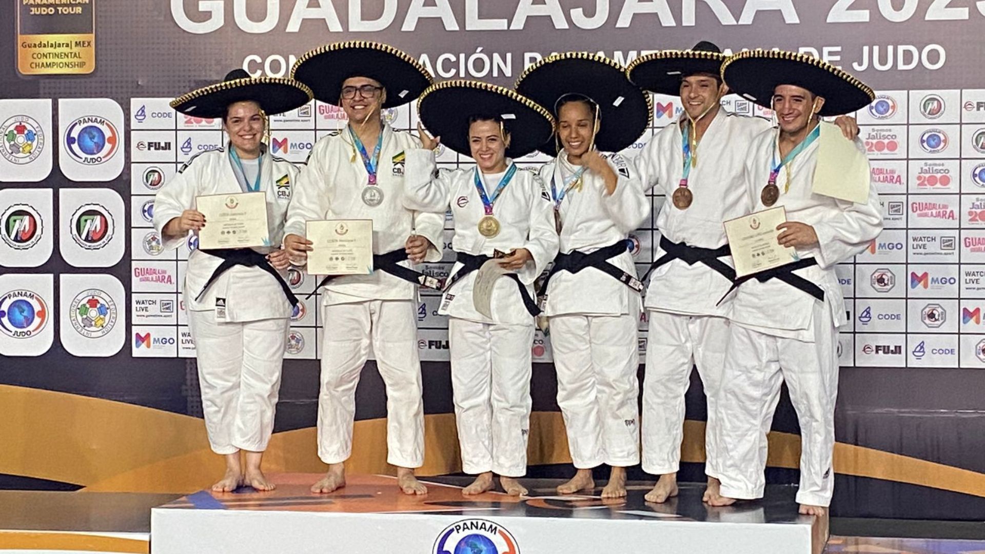 Risaraldenses Conquistan 4 Oros en Katas Panamericanas, México