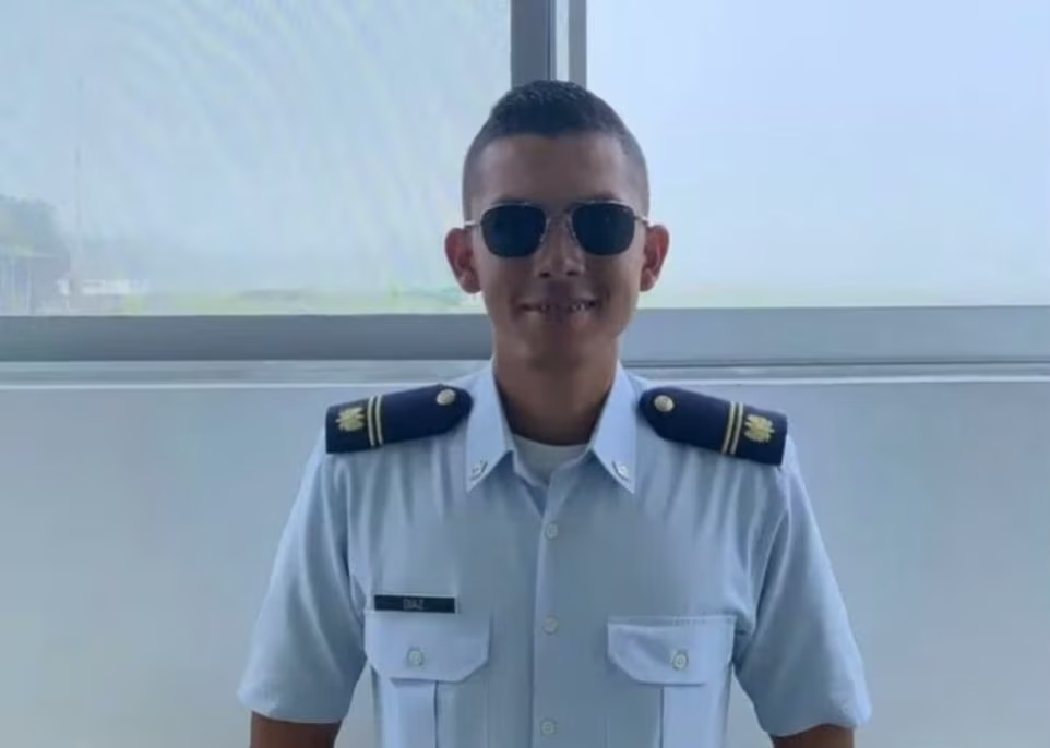 Fallece cadete en accidente aéreo en Cali