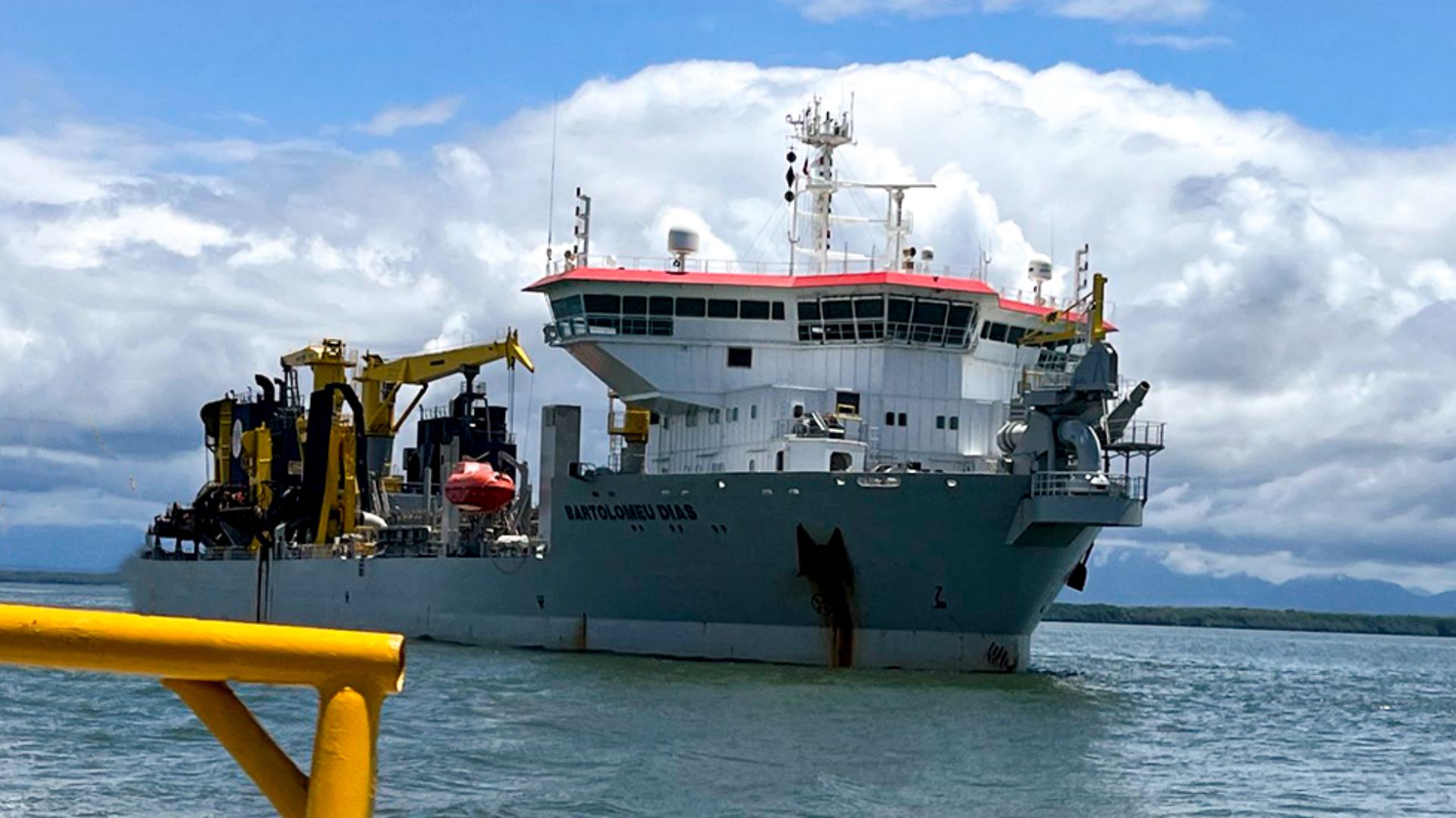 Concluye el Dragado del Puerto de Buenaventura: Inician Proyectos de Profundización