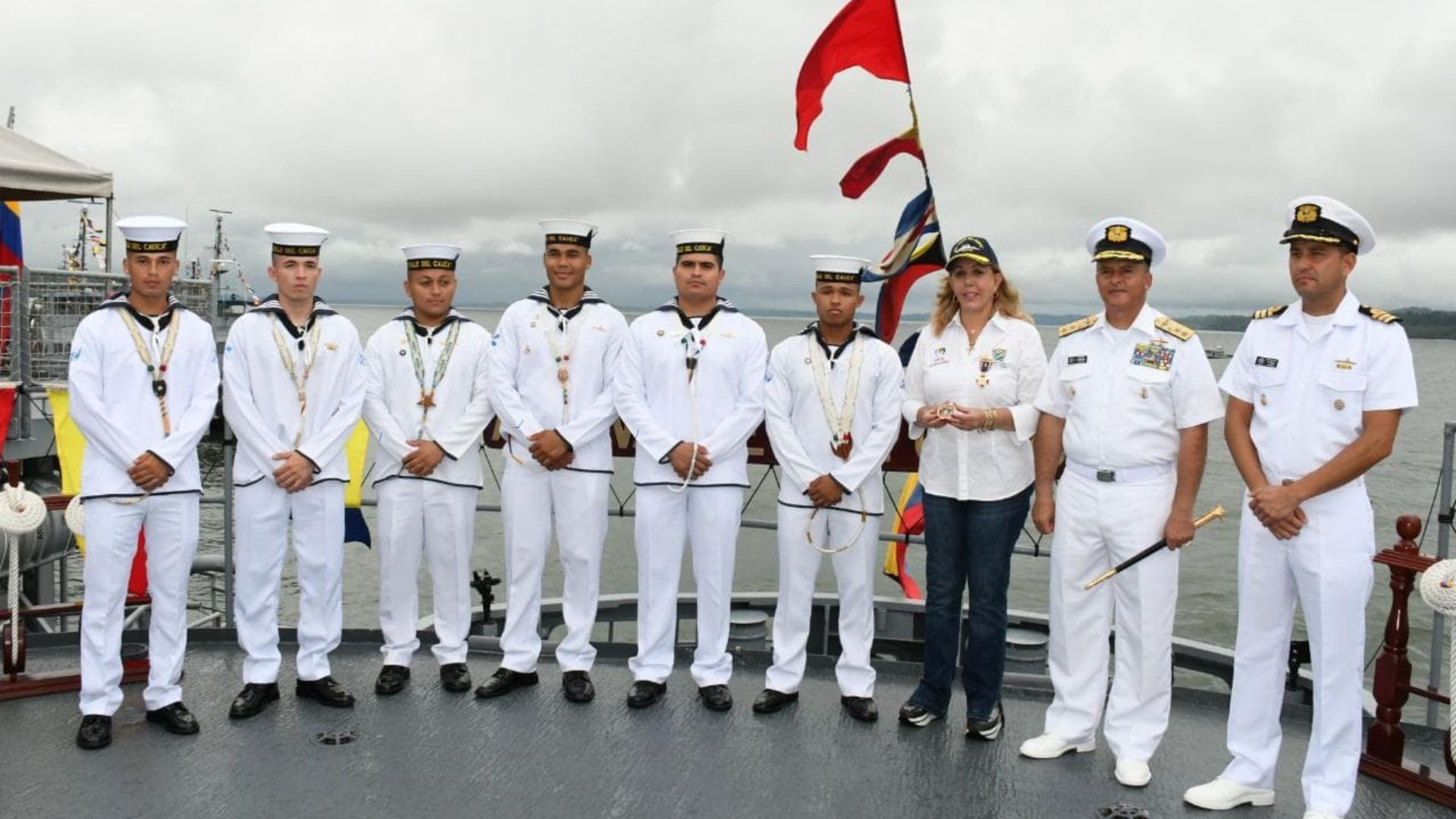 Clara Luz Roldán: Medalla Militar de la Armada Colombiana