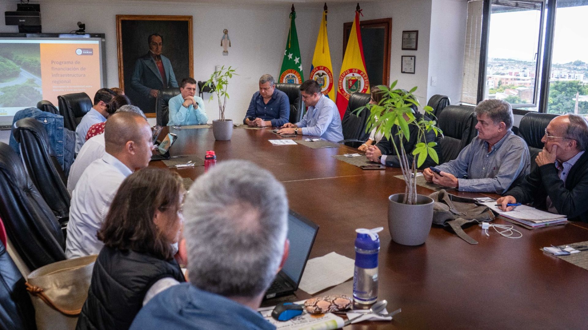 Compromiso Renovado en Infraestructura Vial: Vías del Samán Avanza