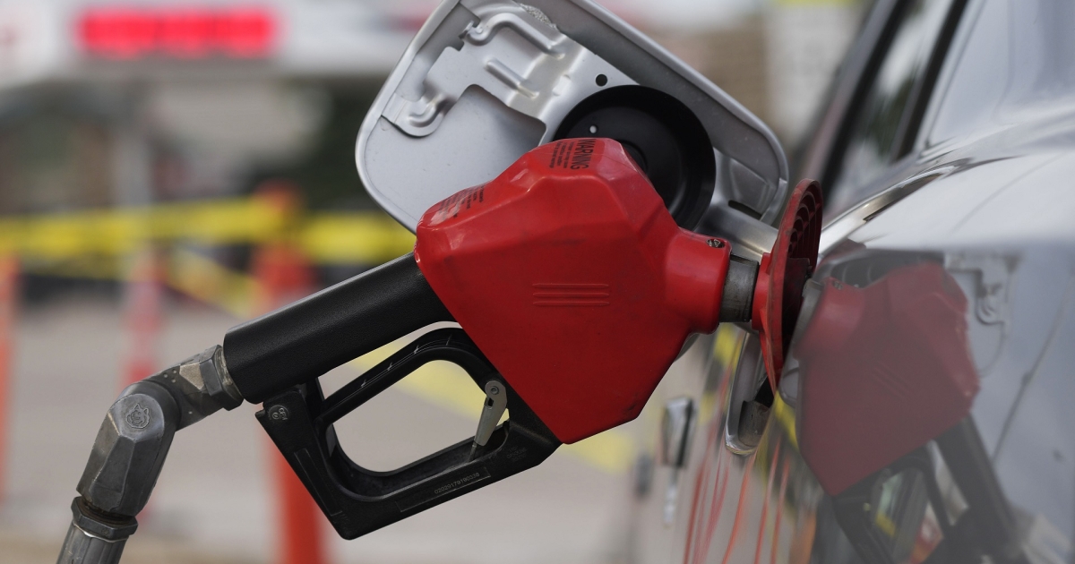 Presidente Gustavo Petro Anuncia Medidas para Impulsar el Mercado de Vehículos Eléctricos en Colombia