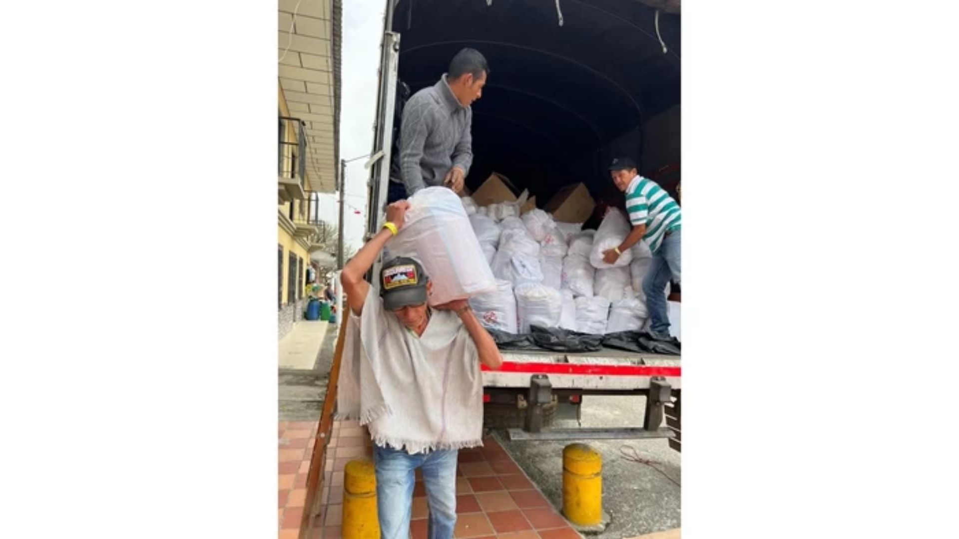 Ayudatón en Cali: Solidaridad del Banco de Alimentos y la Gobernación
