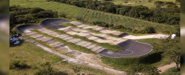 Obras para la pista de BMX en Cartago