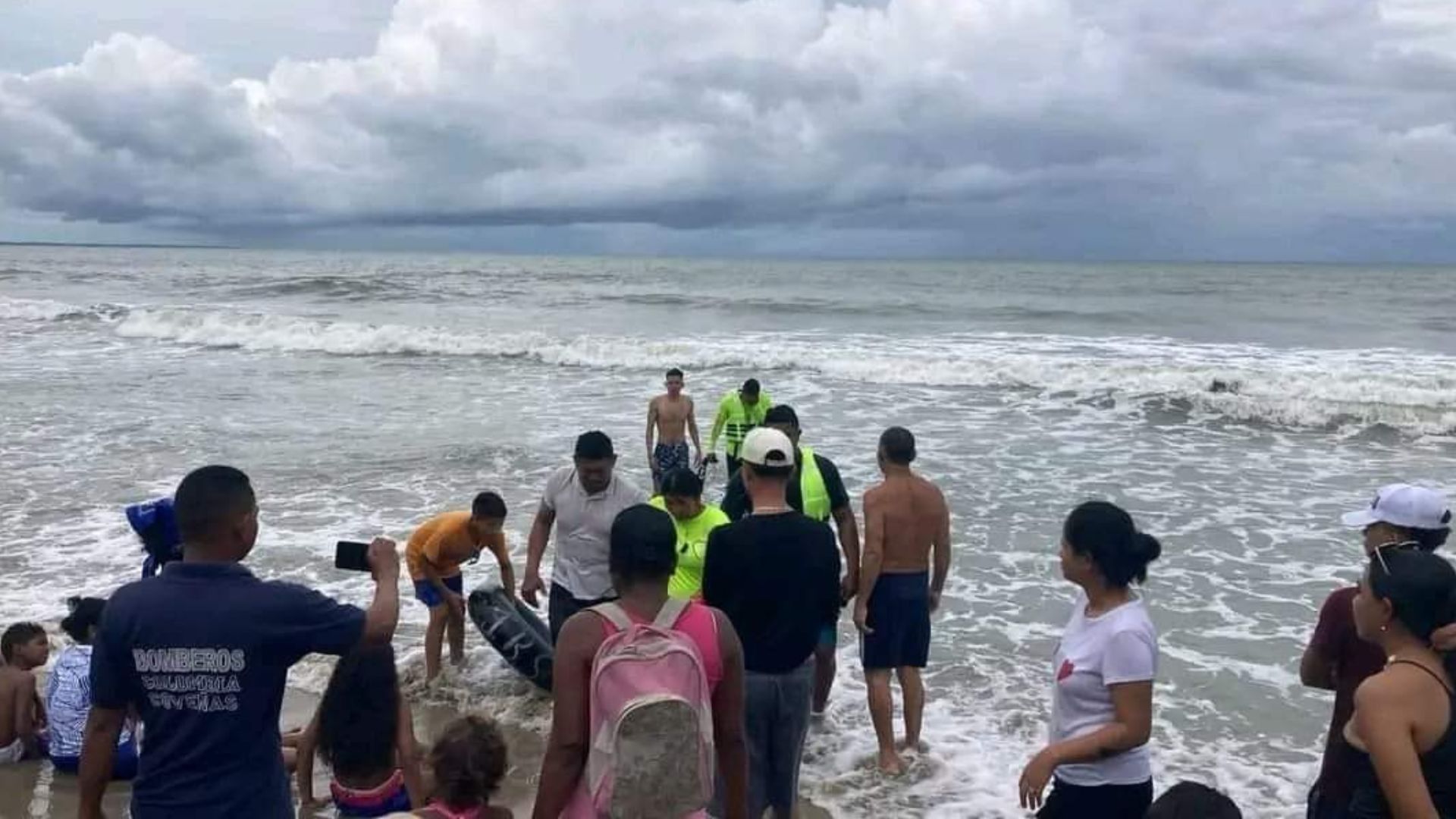 Tragedia Dos niños se ahogan en Tolú el 25 de Diciembre.