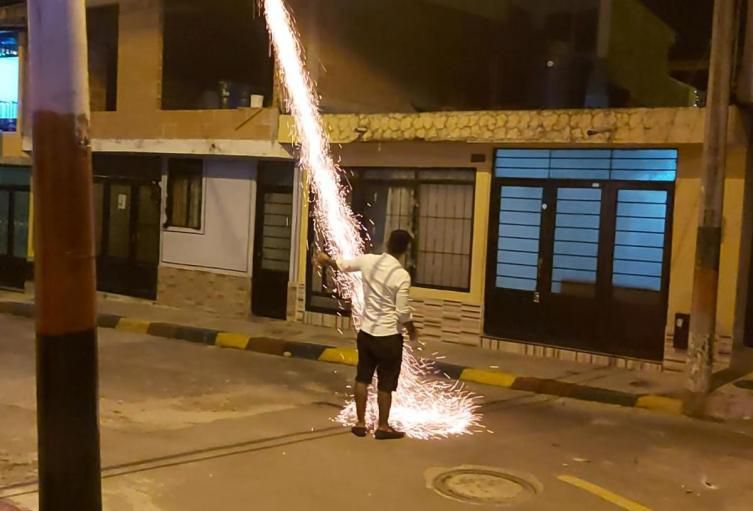 Joven Se Quemó La Cara Con Un Volador