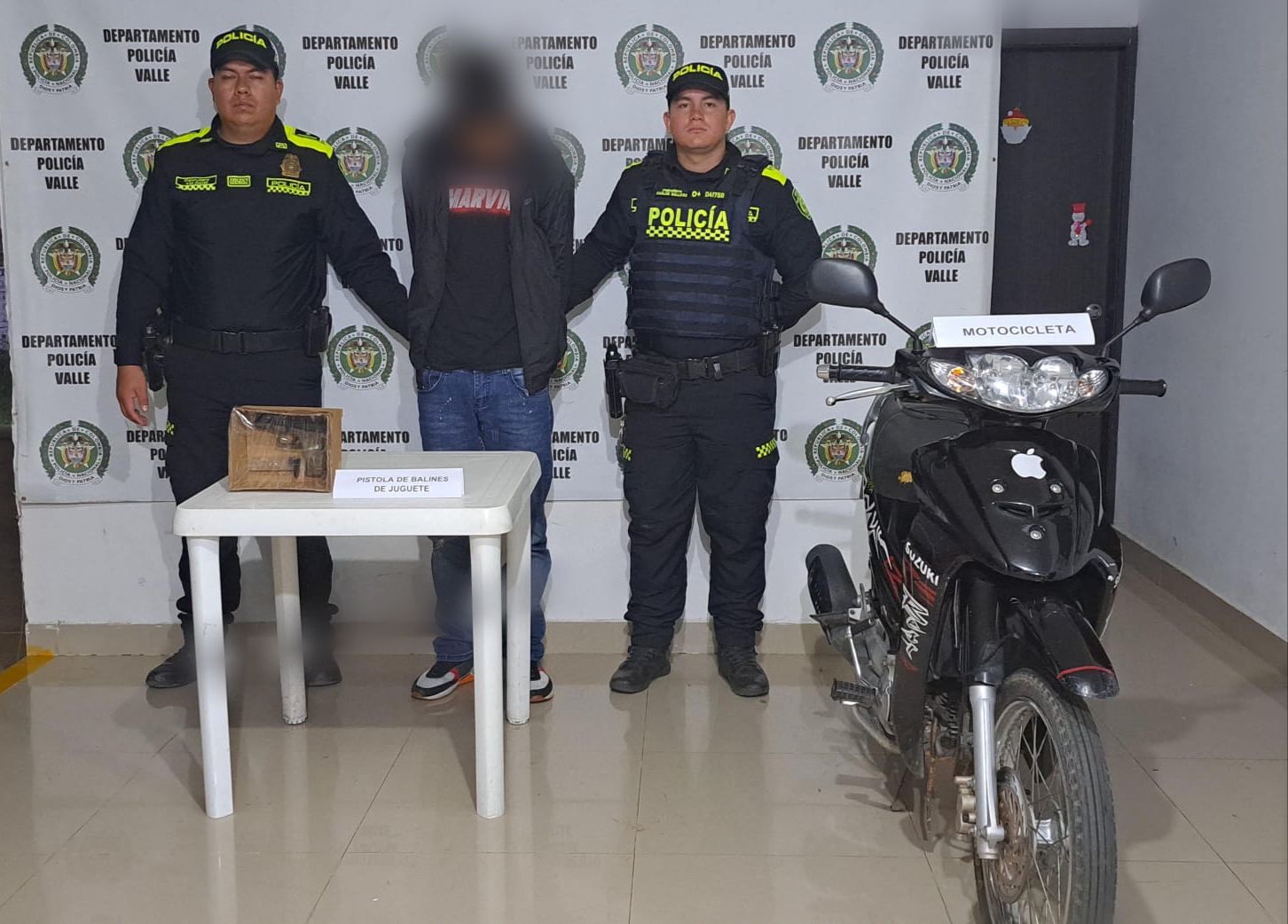 En Riofrío Capturan Adulto y Menor
