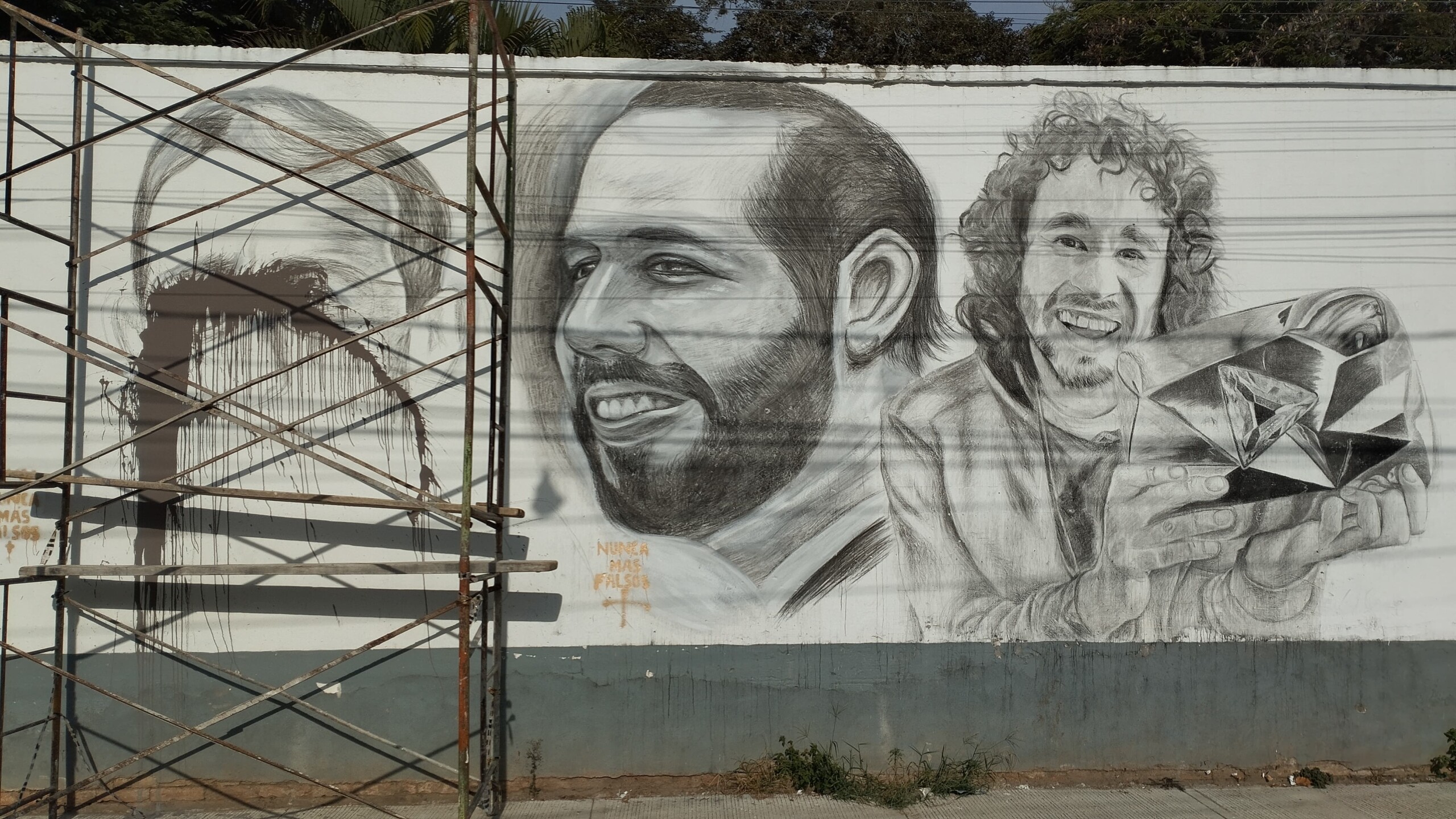 Vandalizaron la Obra de Julián Castillo En Roldanillo