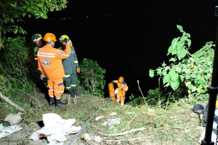 Familia Pierde la Vida al Caer por un Abismo de 300 Metros
