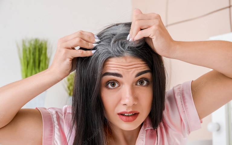 ¿Por qué salen las canas? Hábitos que aceleran su aparición