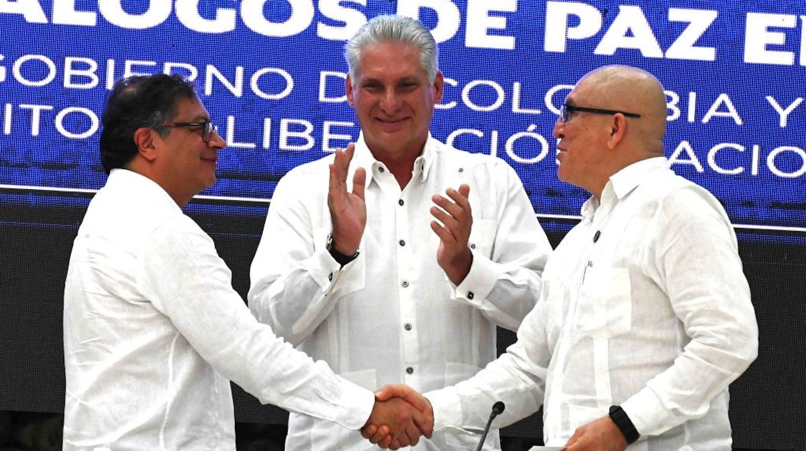 Gobierno y ELN firman prórroga del cese al fuego bilateral por 180 días más