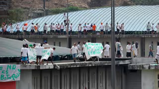 Motín en cárcel de Ecuador: un muerto y cuatro heridos