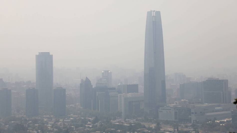 Espesa capa de humo cubre varias localidades de Bogotá