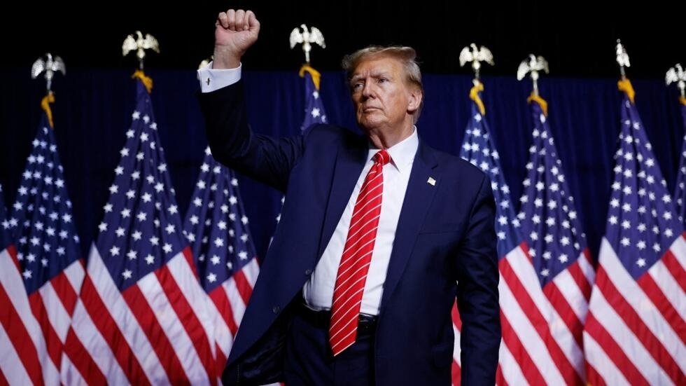 Donald Trump se va nuevamente contra los inmigrantes