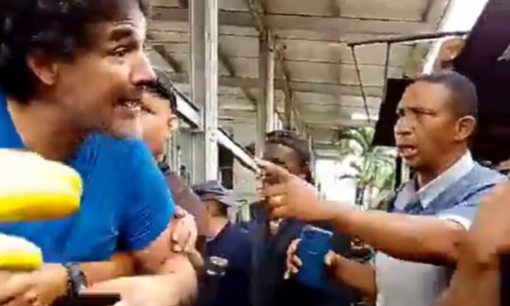 Indignación: Golpean a trabajador tras reclamar pago de horas extra